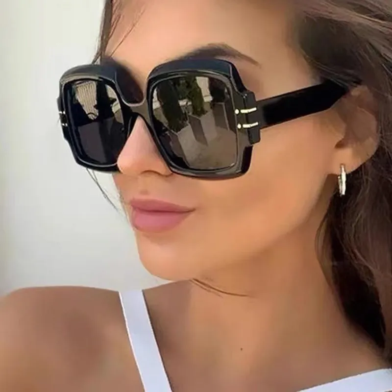 

New Fashion Luxury Brand Square Sunglasses Women Vintage Oversize Sun Glasses Female Big Frame Shades Black UV400 Gafas de sol