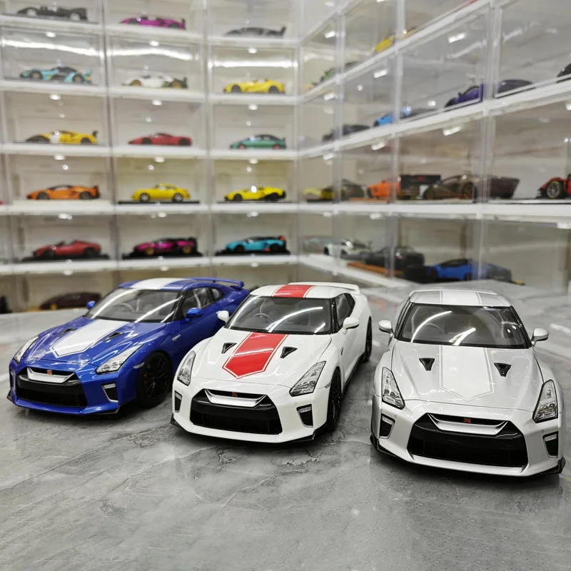 1:18Nissan GTR R35 Nissan 50th Anniversary Edition simulation alloy car model collection decorative ornaments gift