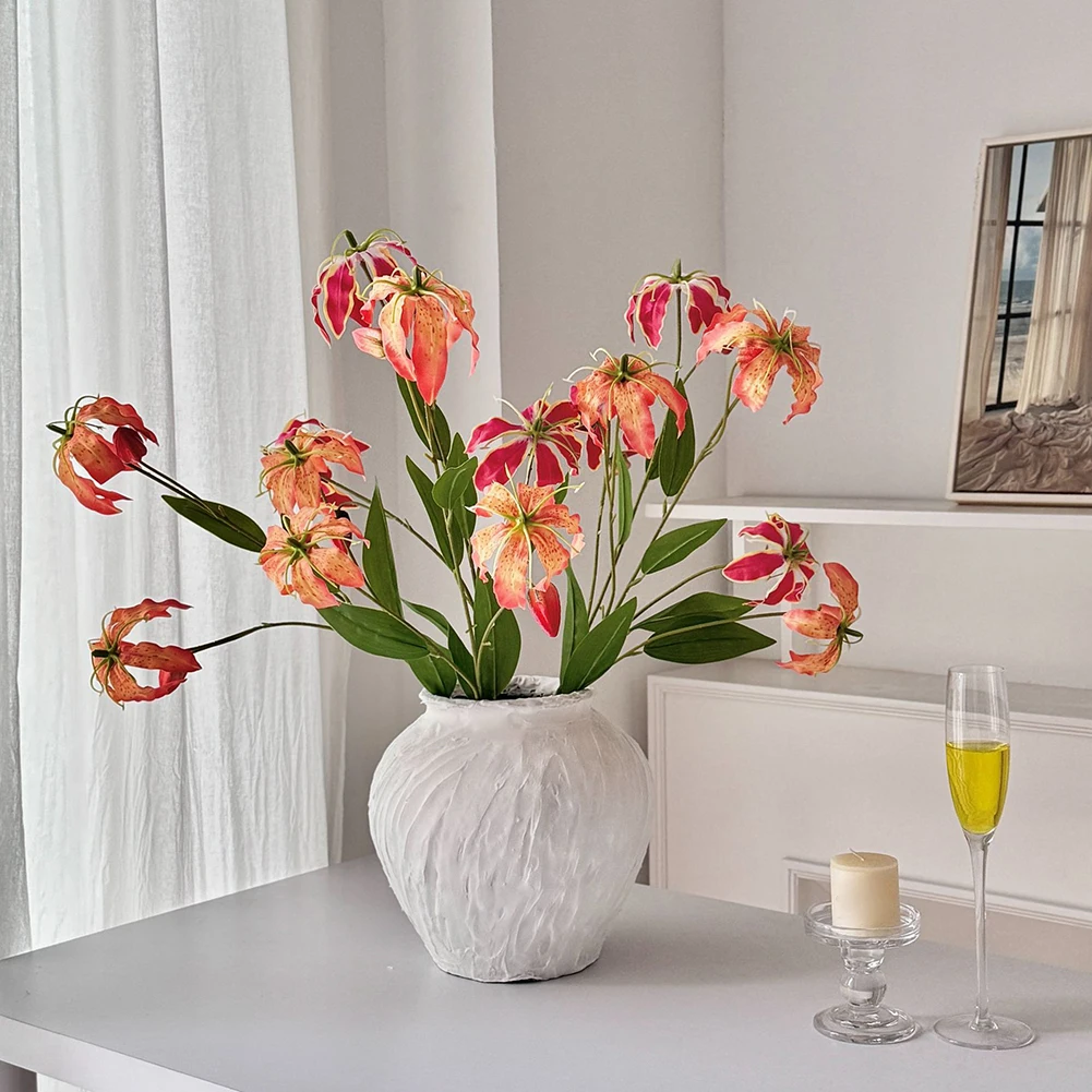 جلوريوسا زنبق لهب زنبق زهرة اصطناعية ديكور غرفة المعيشة وهمية نابضة بالحياة للمنزل DIY لهجة مذهلة من البلاستيك #4