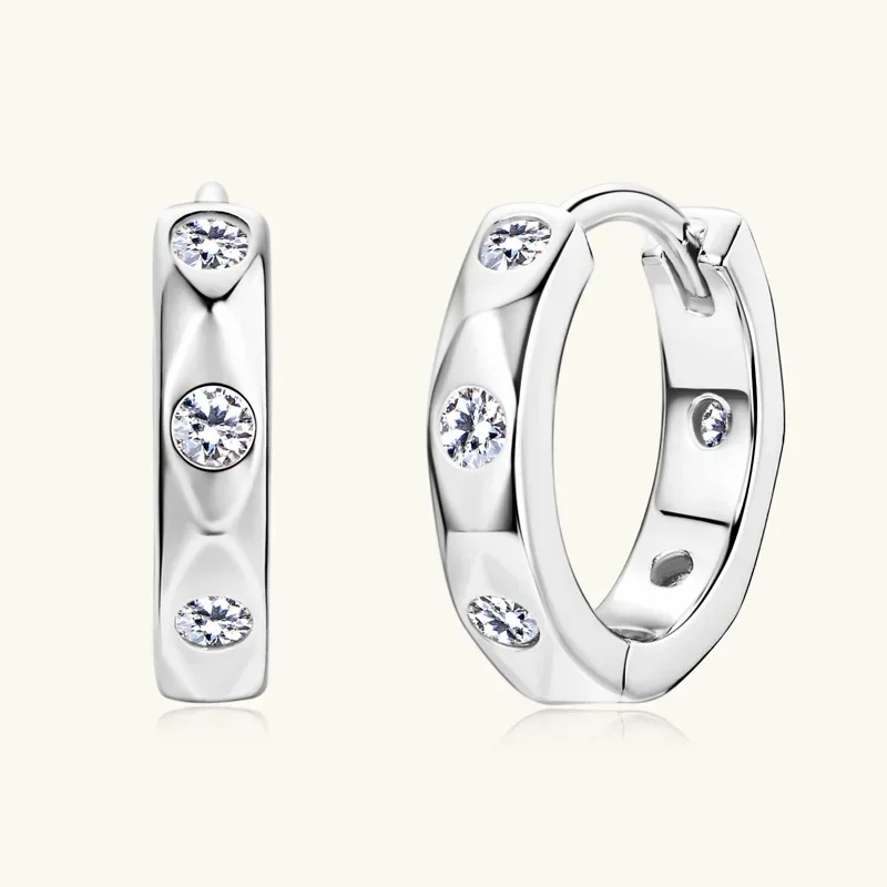 

2024 Trend 925 Silver Small Hoop 2mm D-E Moissanite Piercing Huggie Earrings for Women Party Wedding Jewelry GRA Certified Gift