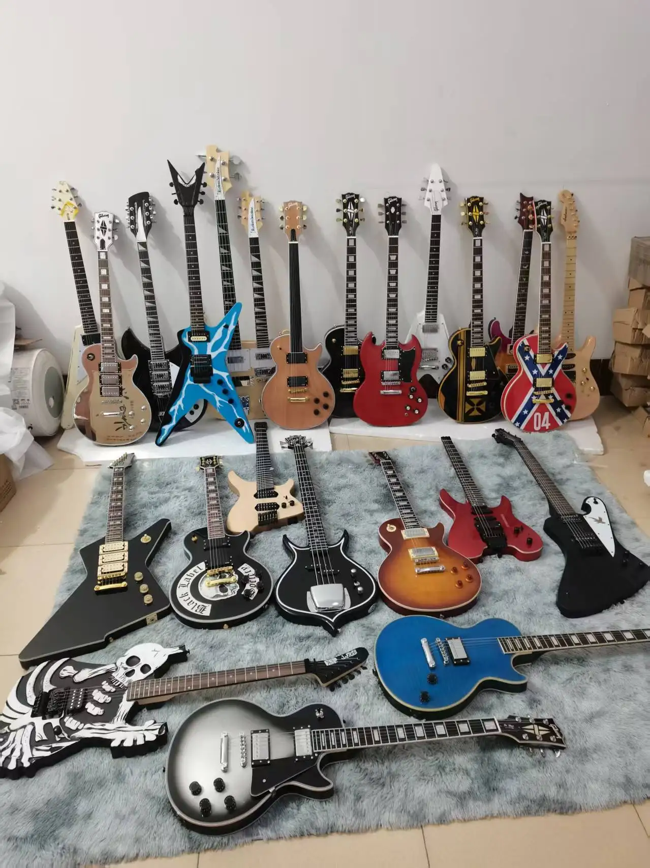 

Electric guitar, acoustic guitar, multiple styles, multiple inventory, available for any picture consultation