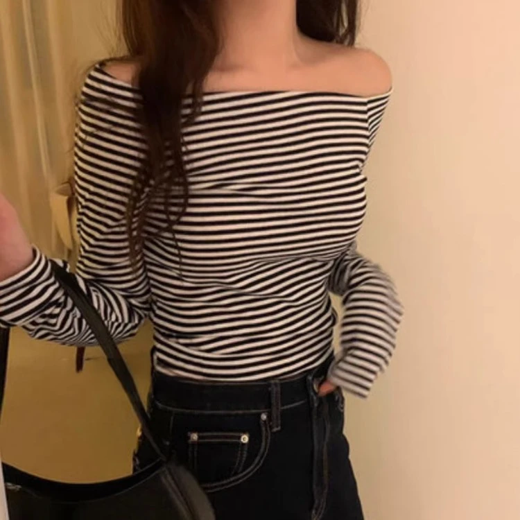 Autumn Winter New Bottoming T-shirt for Women Y2k Slim Fit Long Sleeve Tops Mujer Fashion Vintage Black White Stripes Tee Shirt