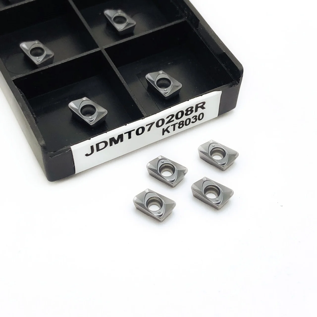 إدراج طحن الكتف المربع من الكربيد JDMT 070204 R JDMT 070208 R CNC سريع إلى إدخال الطحن لآلات الفولاذ المقاوم للصدأ