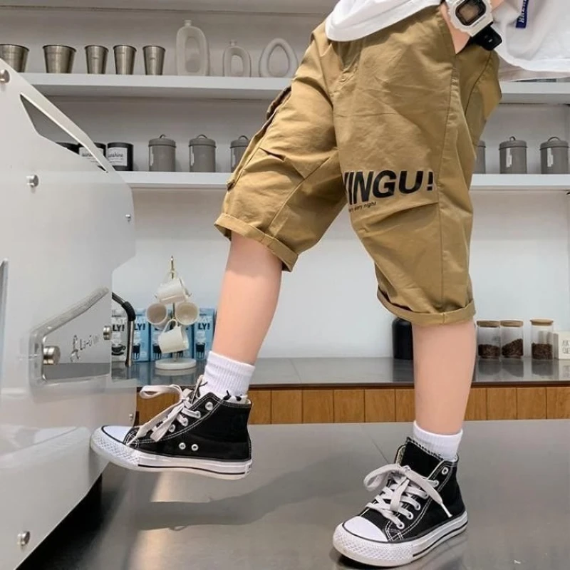 

2026 New Boys Summer Cargo Shorts Lightweight Knee Length Outdoor Casual Pants