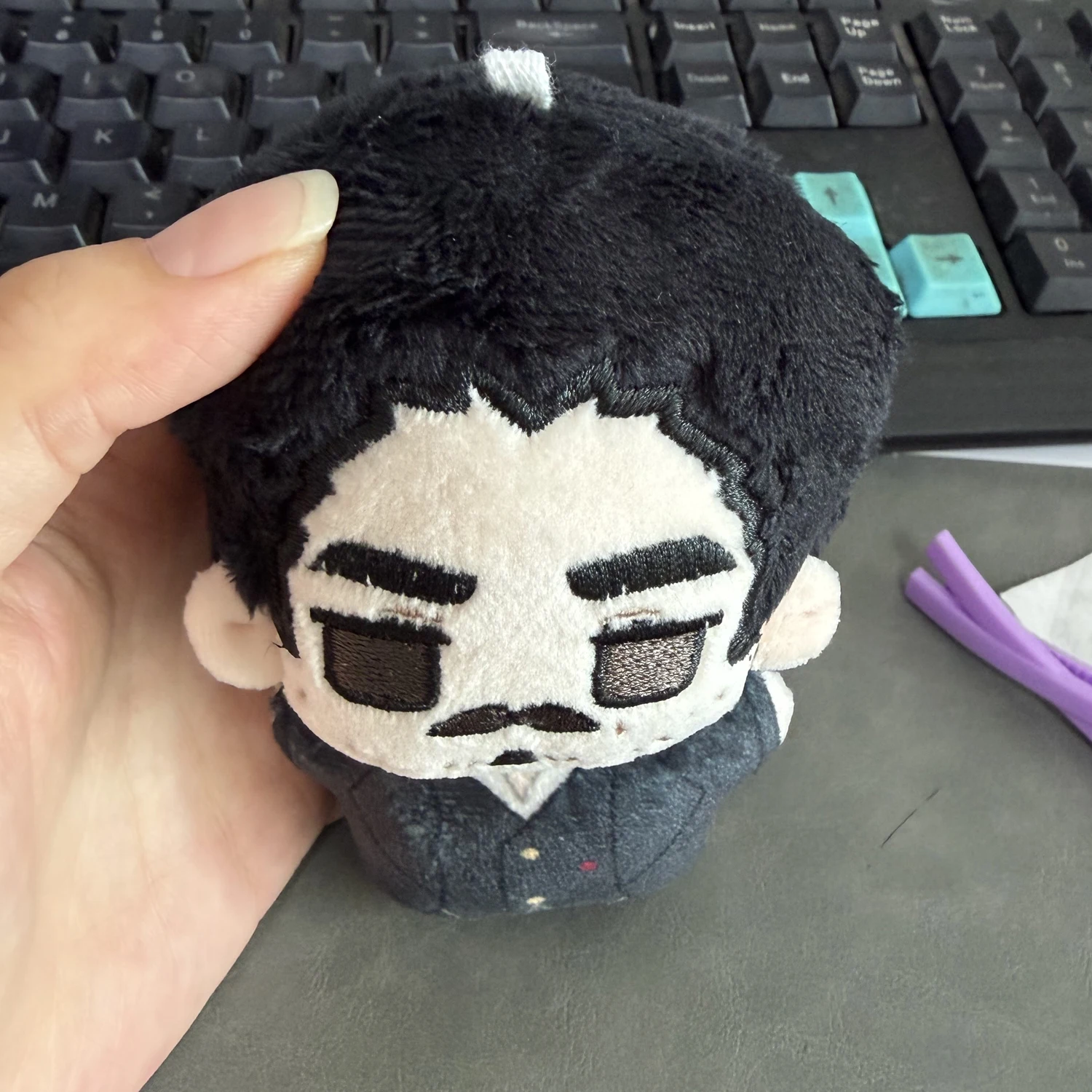 

10cm Anime Red Dead Redemption 2 Dutch Van der Linde Plushie Anime Stuffed Plush Doll Toys Pendants Keychain Birthday Xmas Gifts