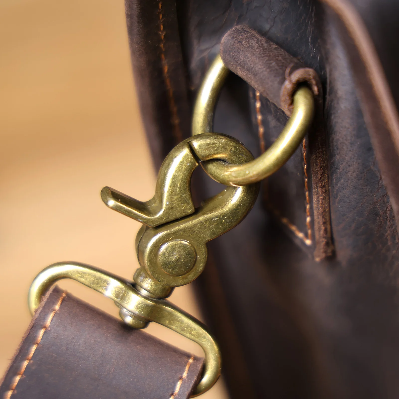 Vintage handgefertigte Aktentasche aus Crazy-Horse-Leder für Herren, echte Leder-Umhängetasche, Dual-Use-Laptop-Rucksack – Detail 18
