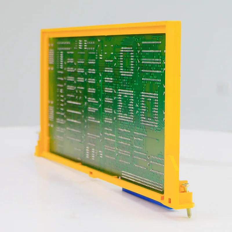 Placa de circuito FANUC A16B-1211-0272 testada OK para controlador de sistema CNC