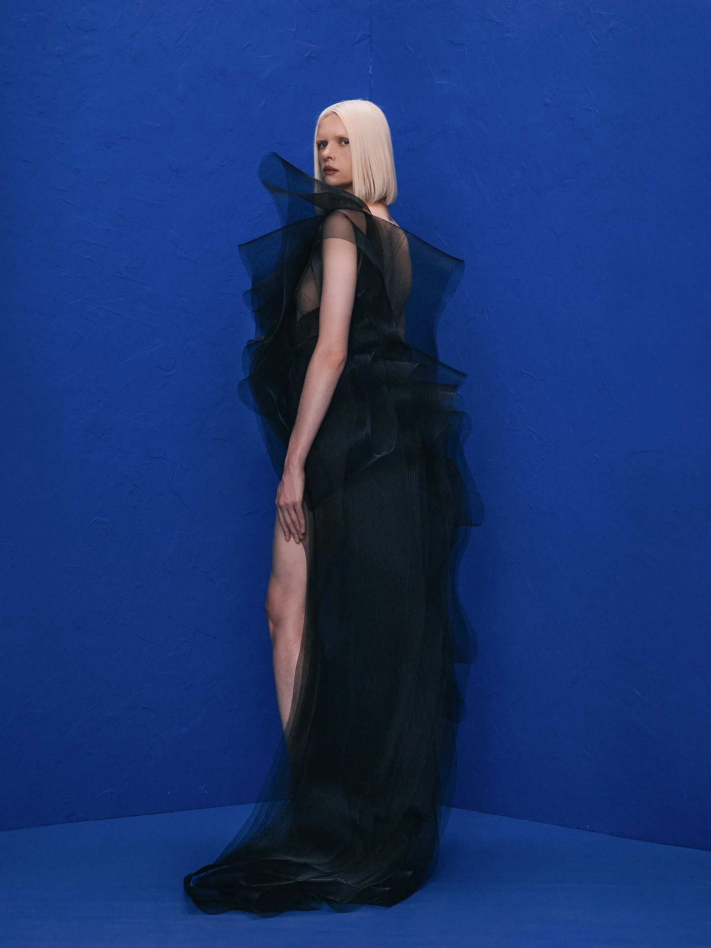 Moda um ombro vestido irregular camadas pretas organza alta baixa vestidos de festa de baile فسات -.maveravestido drapeado em camadas