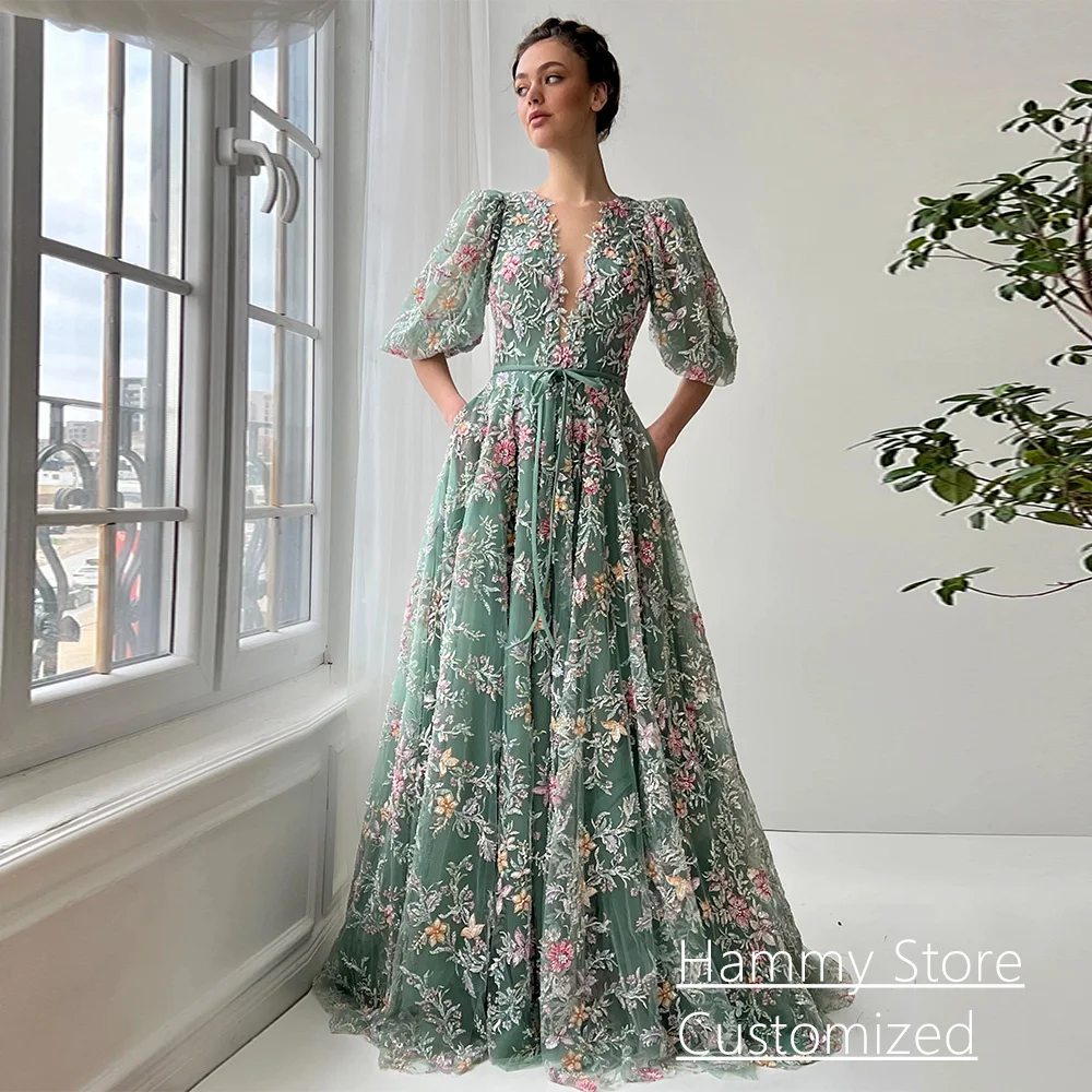 Exquisites Abendkleid mit Spitzenblumen, maßgeschneidert, kurze Ärmel, tiefer V-Ausschnitt, funkelnde Perlen, A-Linie, Ballkleider, Partykleid