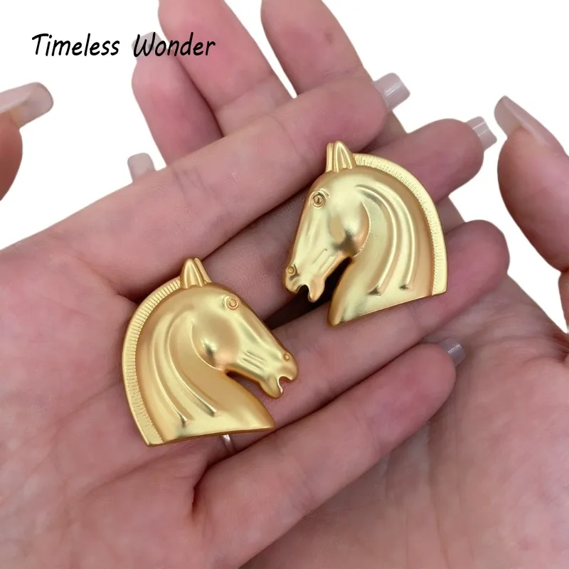 

Timeless Wonder Brass Geo Horse Clip on Earrings for Women Designer Jewelry Runway Rare Luxury Top Gift Medieval 2234