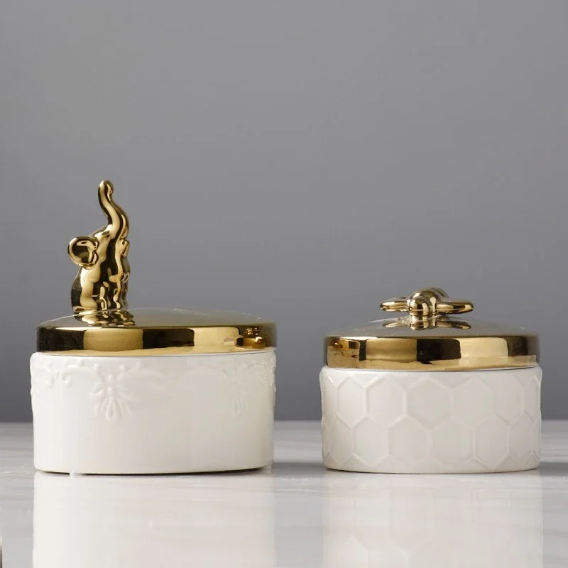 

Nordic modern simple ceramic animal jewelry box, neoclassical bedroom living room wine cabinet decoration creative ornament