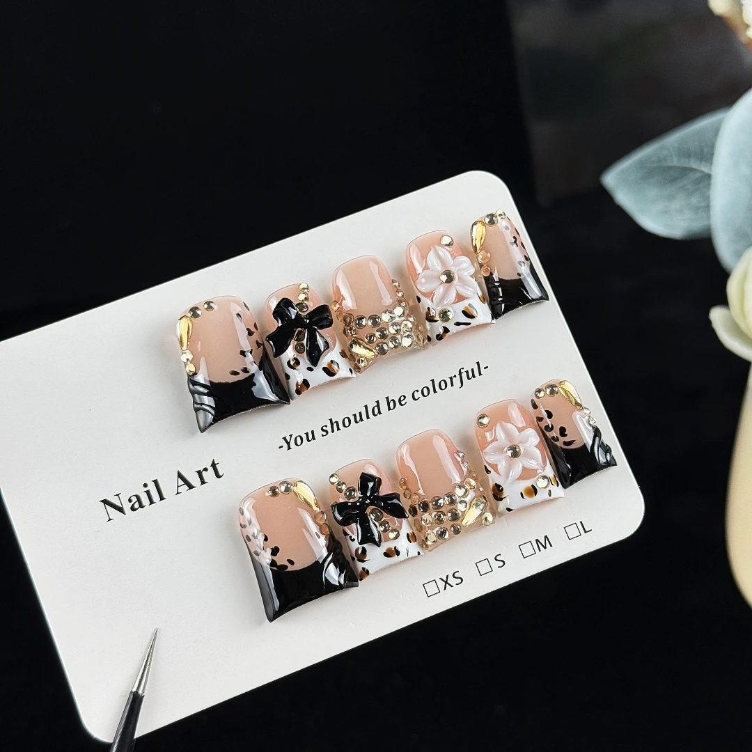 10pcs High-end Sweet and cool girl style, hand-painted leopard print, three-dimensional carving, bow tie, gold diamonds handmade