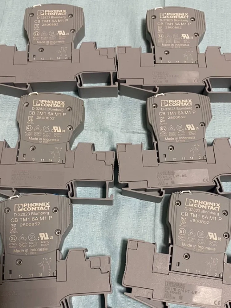 Brand new genuine circuit breaker P2800852