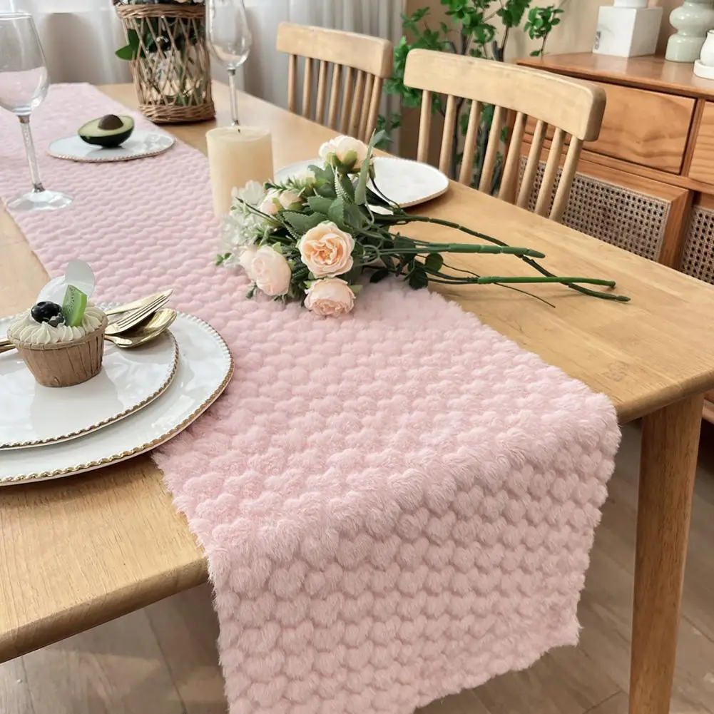 Valentine Day Table Mat Valentine’s Day Table Runner 3d Heart Design Simulated Rabbit Fur Decoration Festive Table Cloth Decor