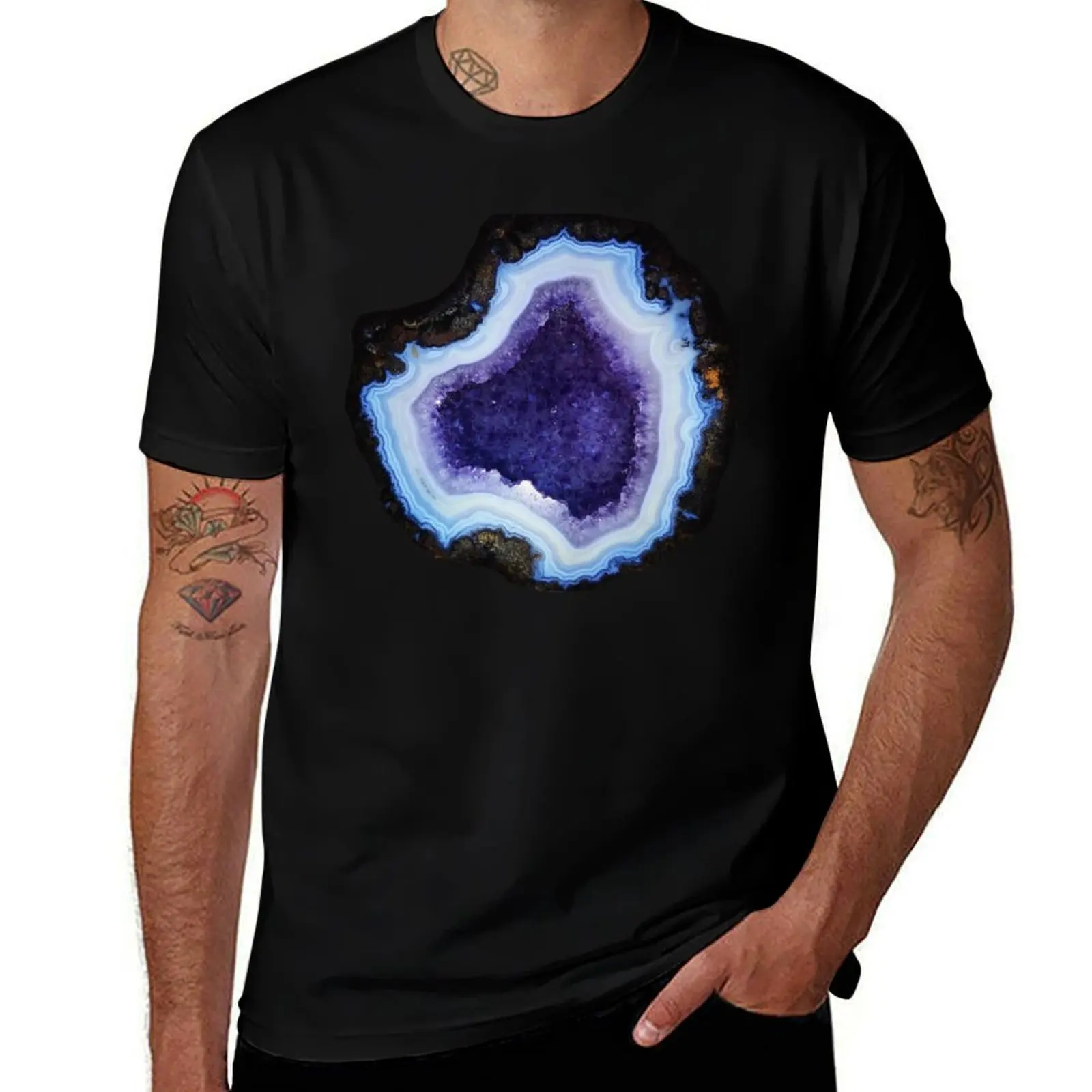 Geode Agathe Amethyst purple and light blue magic mineral rock slice in half with pastel purple and violet crystals natu T-Shirt