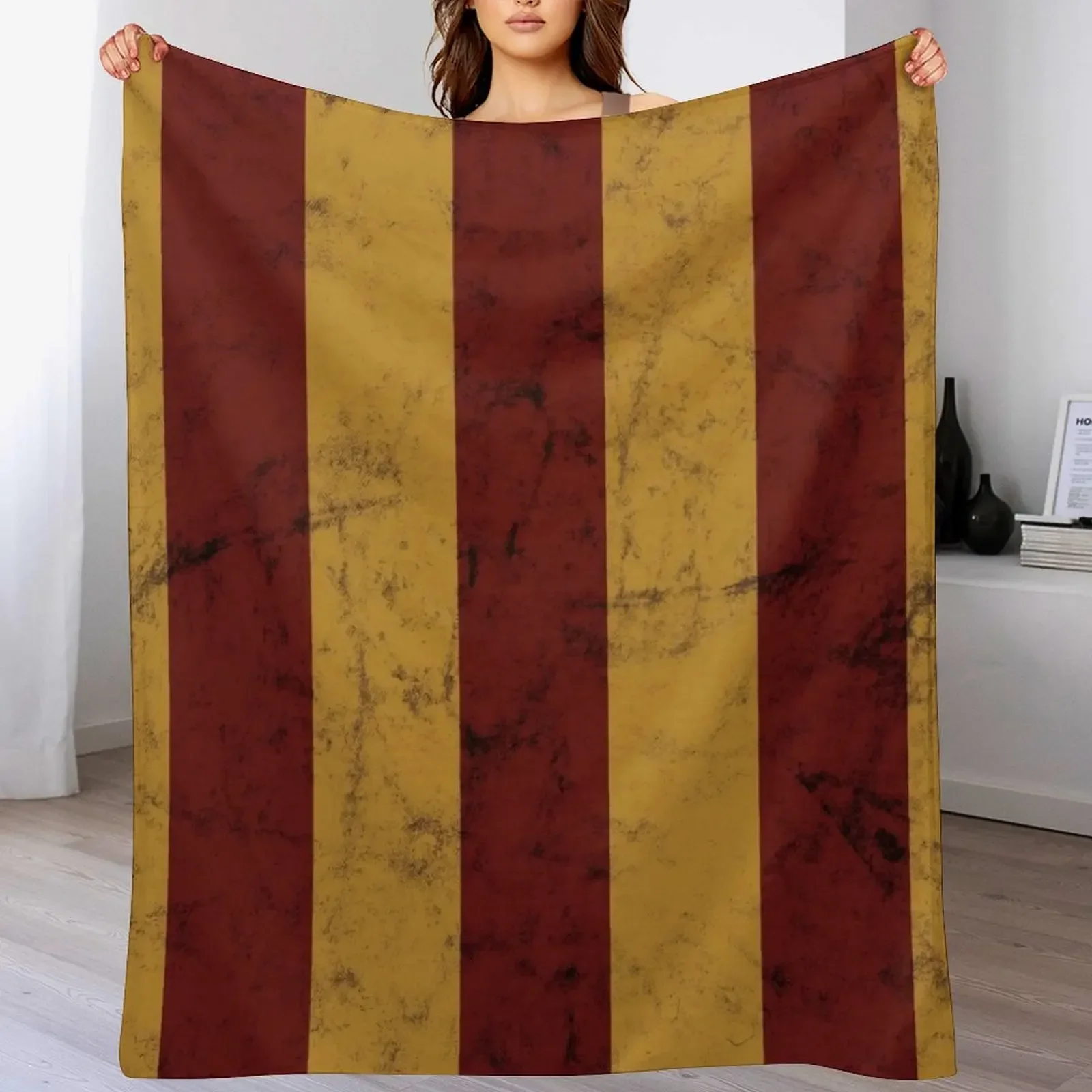 

New Vintage Red and Gold Geometric Striped Pattern Throw Blanket Loose Designers Hair Blankets