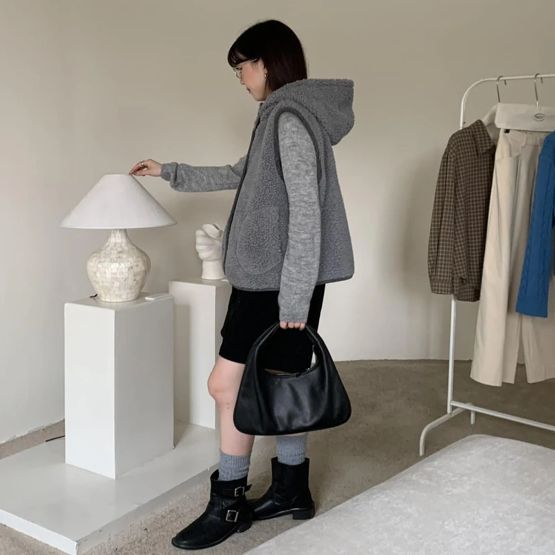 الأبيض مقنعين فو الفراء سترة دون أكمام الصلبة واحدة الصدر فروي سترة رقيق الدافئة سميكة فضفاضة أفخم معطف فو الضأن ملابس خارجية