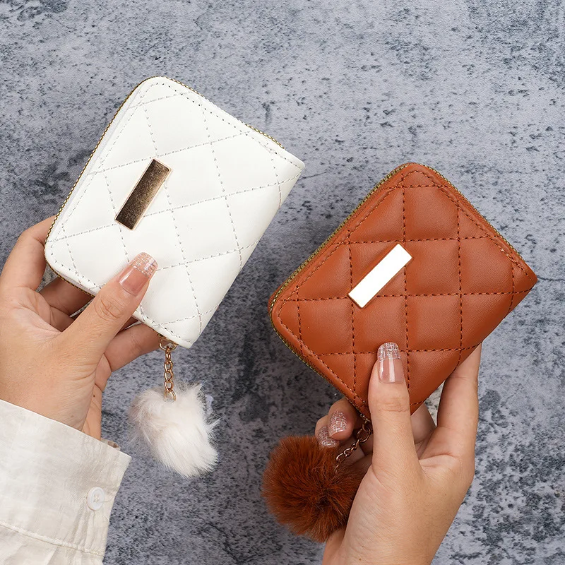 

Vintage Diamond Grid Women's Wallet Embroidered Mini Purse with Pompom Keychain Metal Card Holder Coin Bag