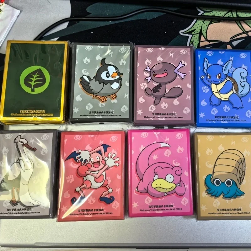 Neue Heiße 64 teile/satz Ptcg Trading Card Sleeve Abfahrt Thema Pikachu Lvysaur Shanaido Mewtwo Karte Schutz Abdeckung Geschenk Spielzeug ﻿