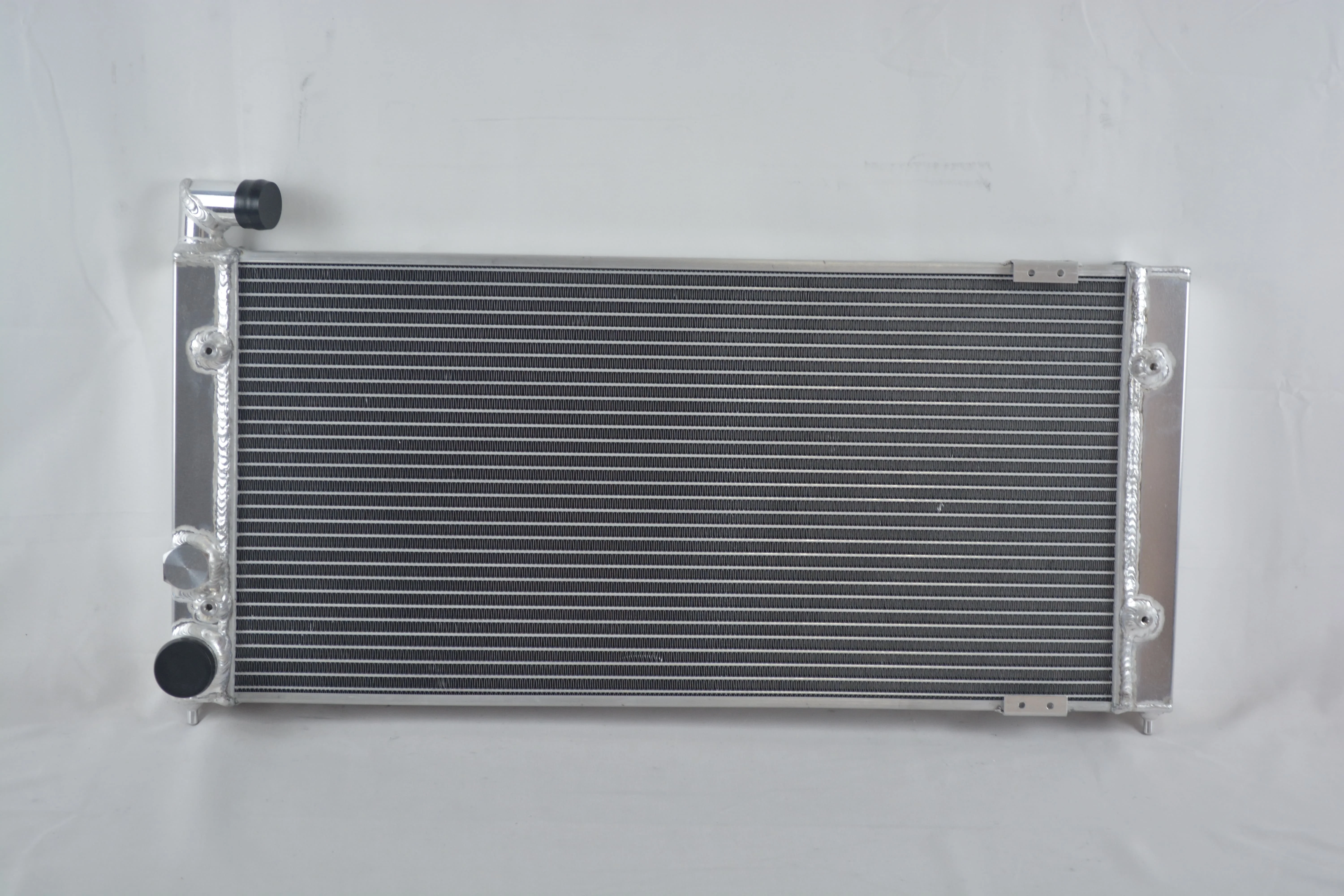 Aluminum Radiator for 1983-1992 Volkswagen Golf MKII 19E G60 1.8L Manual transmission