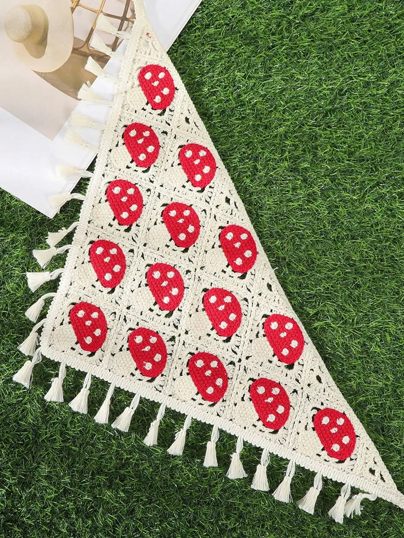 

1 шт. Вязаный треугольный шарф-повязка на голову с декором в виде грибов и кисточками, в стиле бохо, аксессуар для волос, бандана, головной платок, повязка для волос на осень-зиму