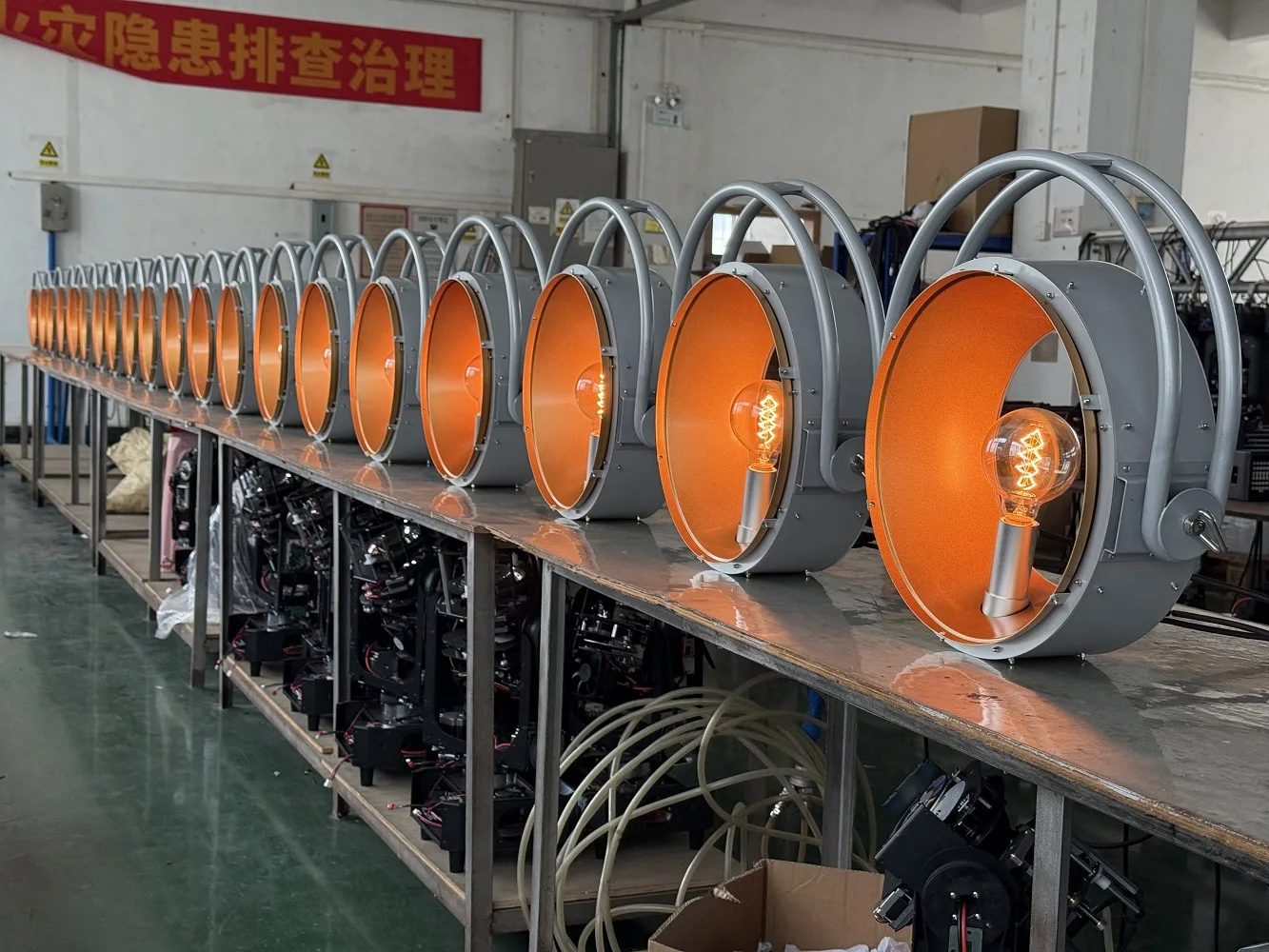 40W Retro Stage Light E27 Warm Tungsten Filament Bulb with DMX512 Manual Control Aluminum Shell M8 Mounting for Event Decoration
