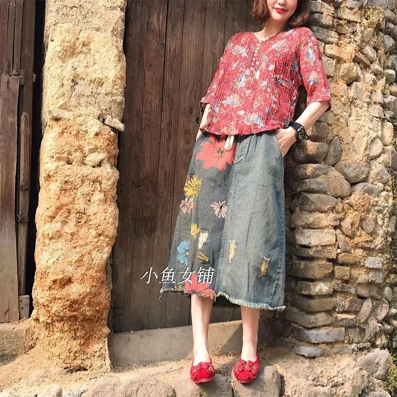 

2023 Spring Autumn New Arts Style Women Elastic Waist Loose A-line Skirt Flower Print Vintage Hole Cotton Denim Long Skirt P501