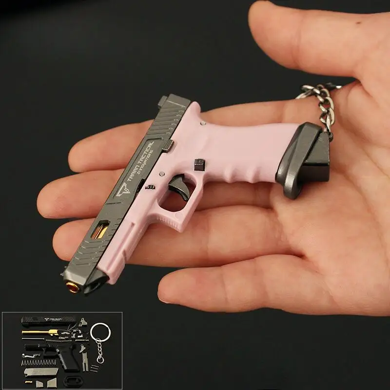 7cm Nylon ttiG34 Pistol Battlemaster Metal Toy Mini Detachable Hand Grab Model Toy keychain pendant Ornament Collection for Kids