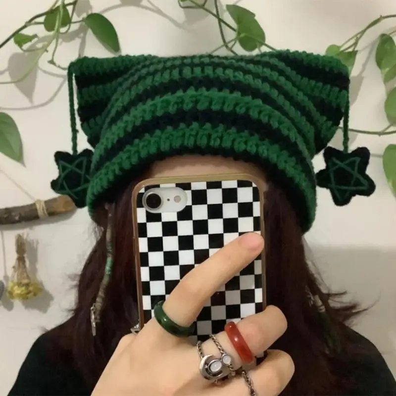 652F Adult Knit Ear Hat with Dangle Star Decors Students Outdoor Cycling Skiing Hat Winter Keep Warm Hat for Couple