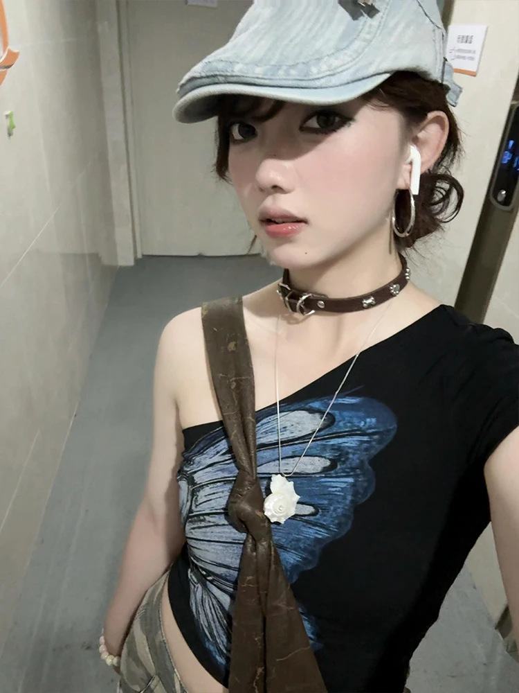 تي شيرت نسائي صيفي بأكمام قصيرة وطباعة فراشات، تصميم أنيق وضيق، مصنوع من مزيج قطني عالي الجودة ومريح