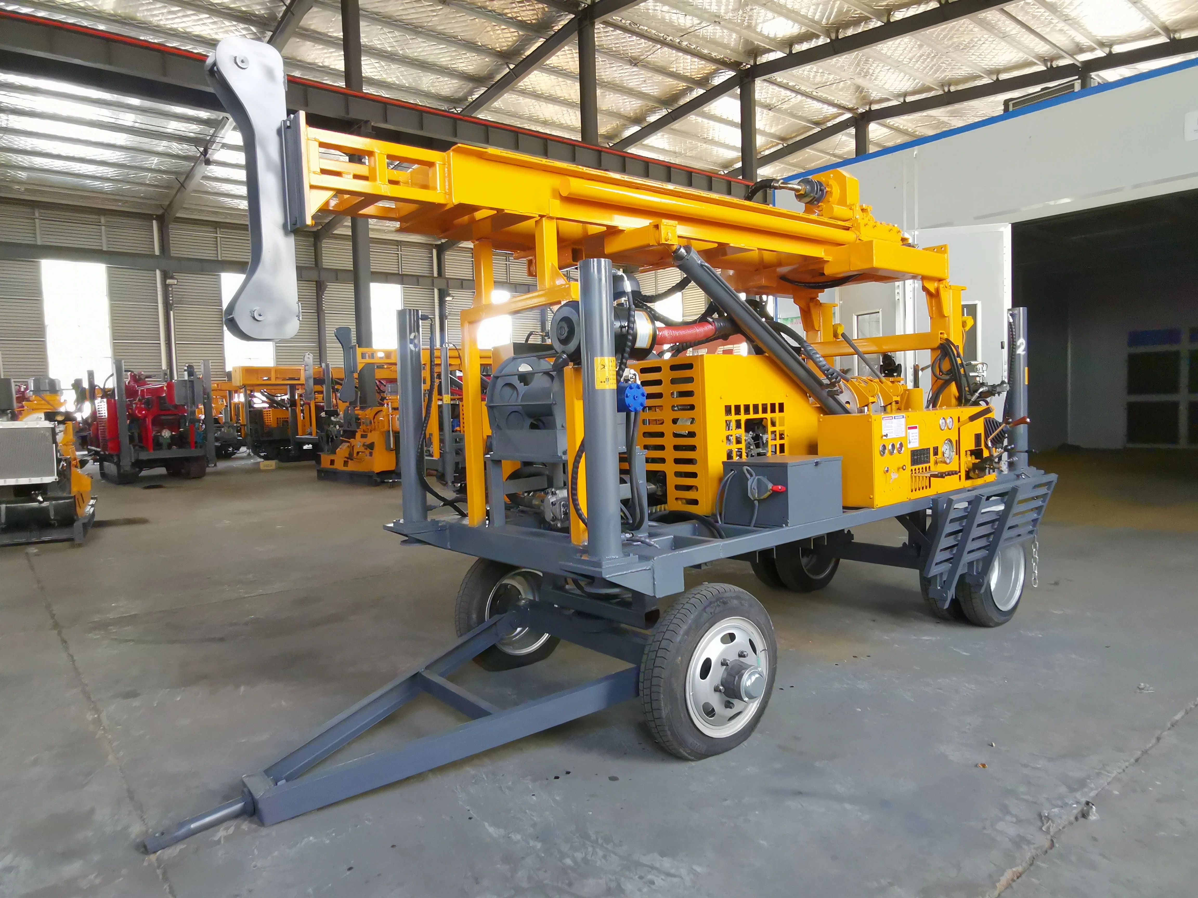 맞춤형 공장 설계 JDL280 코어 드릴 및 수중 시추 장비는 여전히 인기를 끌고 있습니다.