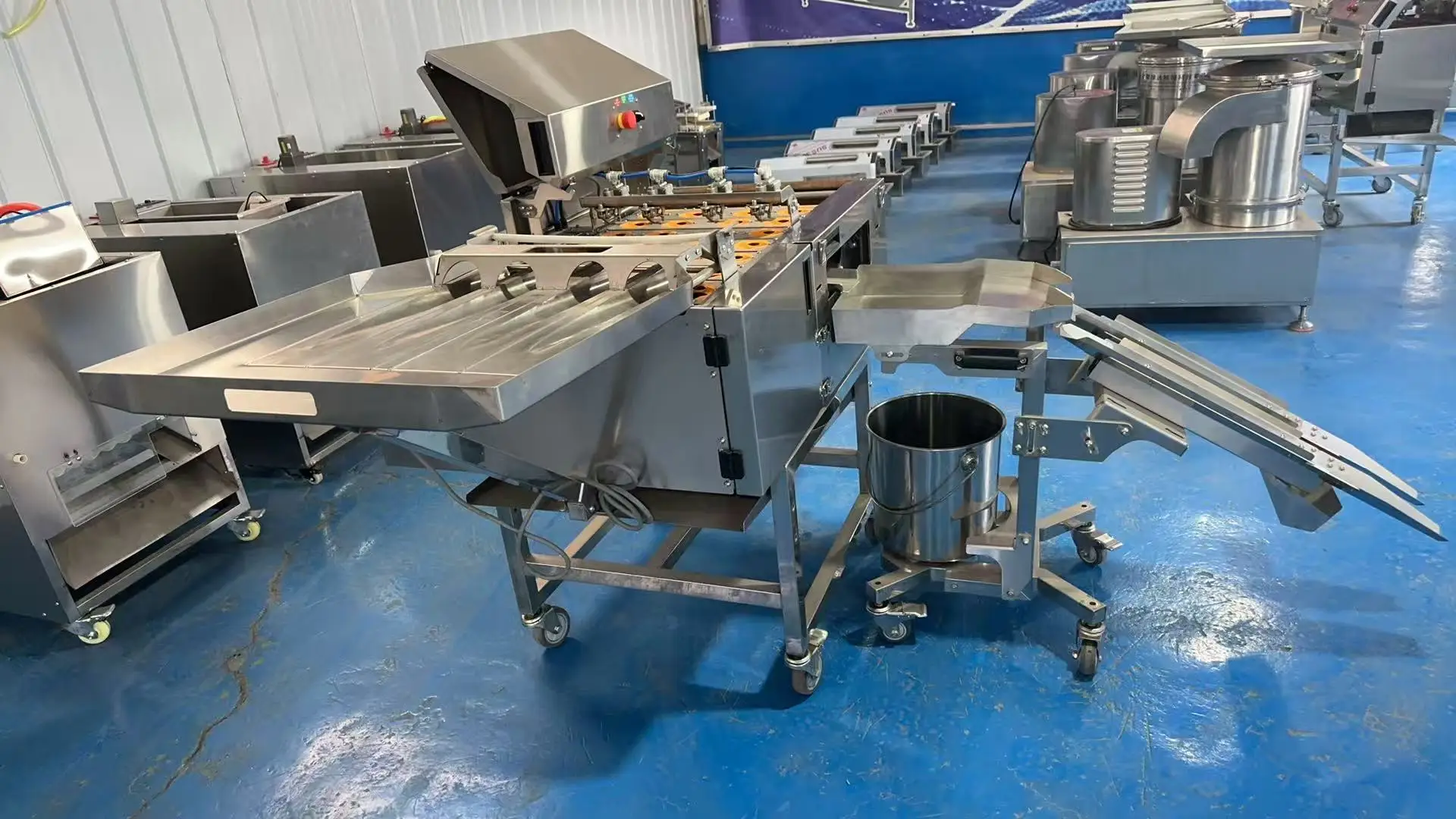 Industrial Egg Cracking Separation Equipment Fully Automatic Continuous Separator for Commercial Egg Processing Bulk&Custom