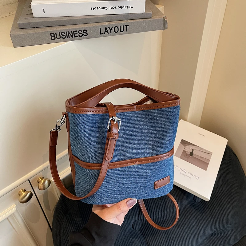 

Трендовые джинсовые женские сумки контрастного цвета, новинка 2025, модная винтажная маленькая сумка-ведро, повседневные повседневные сумки на плечо для поездок на работу