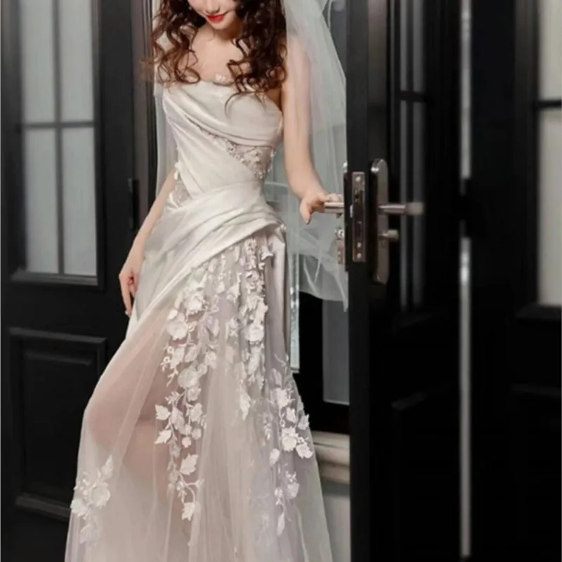 Light luxury welcome lace strapless satin going-out yarn fishtail dress