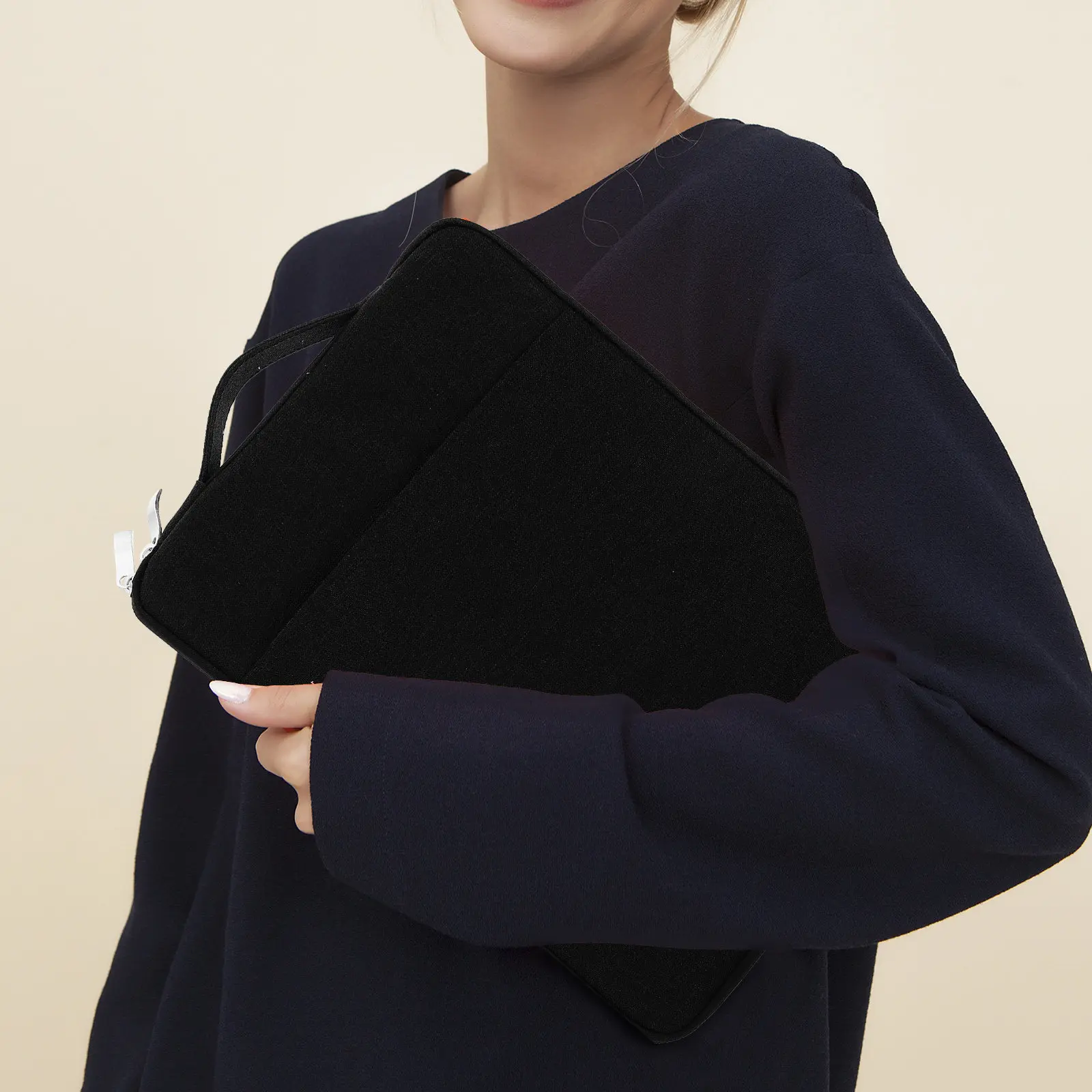 

Protective Sleeve 11 Inch Denim Tablet Carrying Bag Slim Lightweight Laptop Pouch Scratch Resistant Portable Laptop
