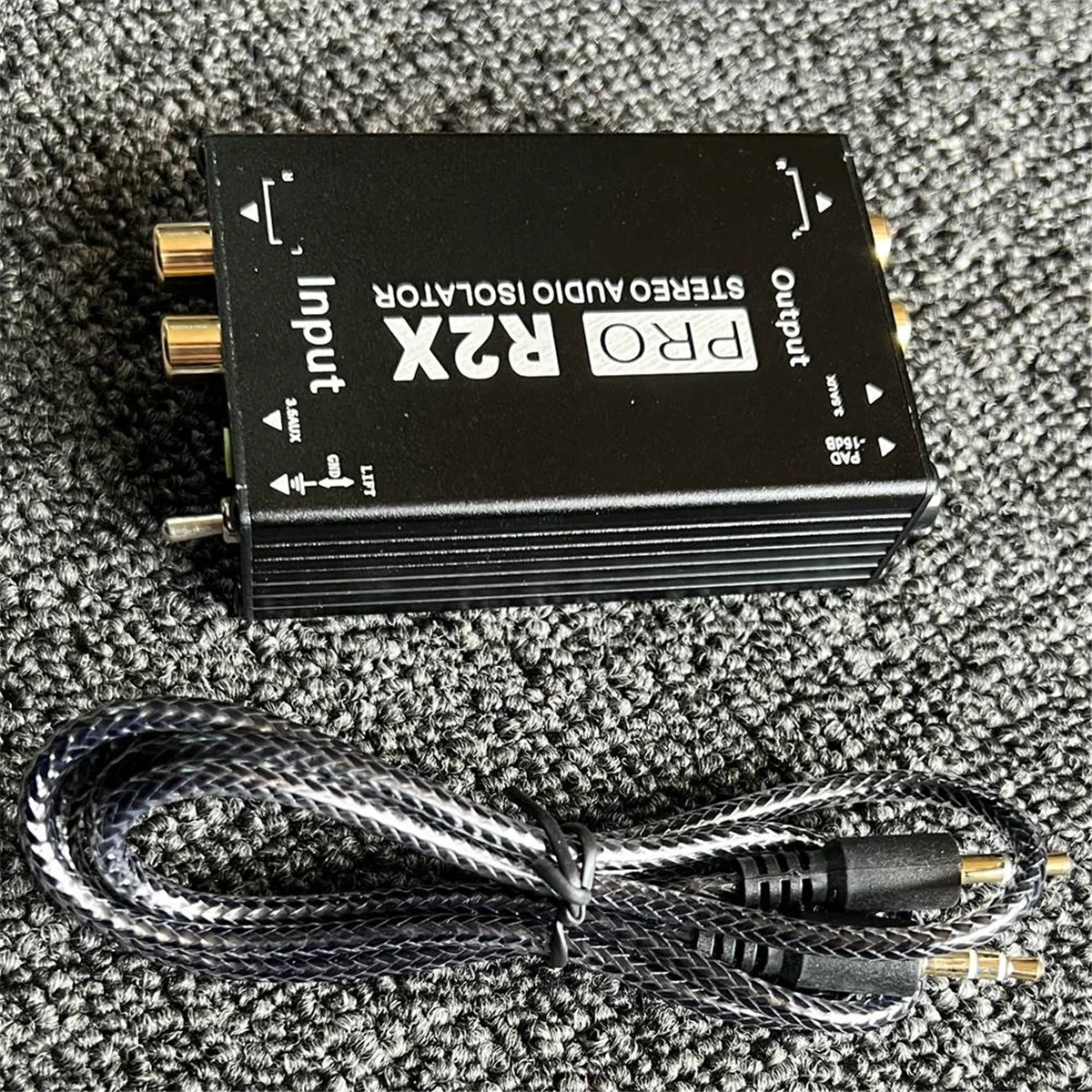 3.5MM+RCA Audio Isolator Audio Current Acoustic Isolator Audio Noise Eliminator Common Ground Isolator Automobile XY