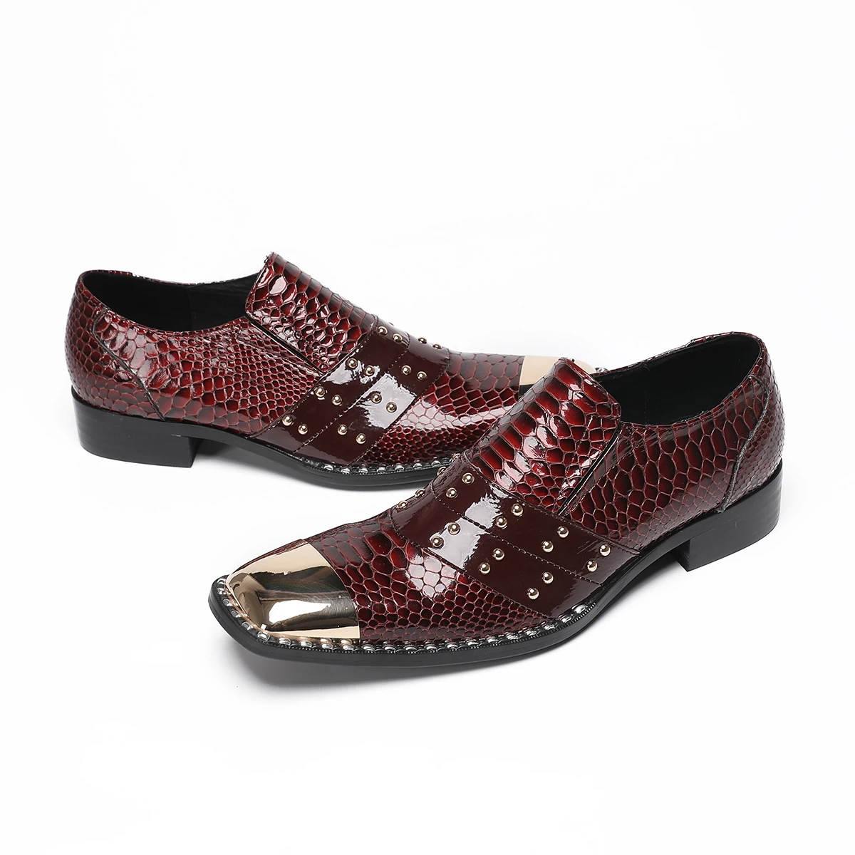 Luxury Men's Burgundy Crocodile-Embossed Loafers Gold Metallic Toe Cap Rivets Handcrafted Elegance for Formal and Casual Wear