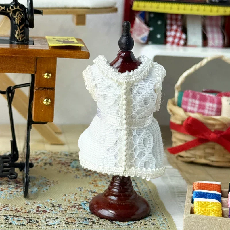 1/12 دمية مصغرة الدانتيل الملابس عارضة أزياء عرض موقف نموذج الأثاث اكسسوارات ل بيت الدمية ديكور الاطفال اللعب هدية