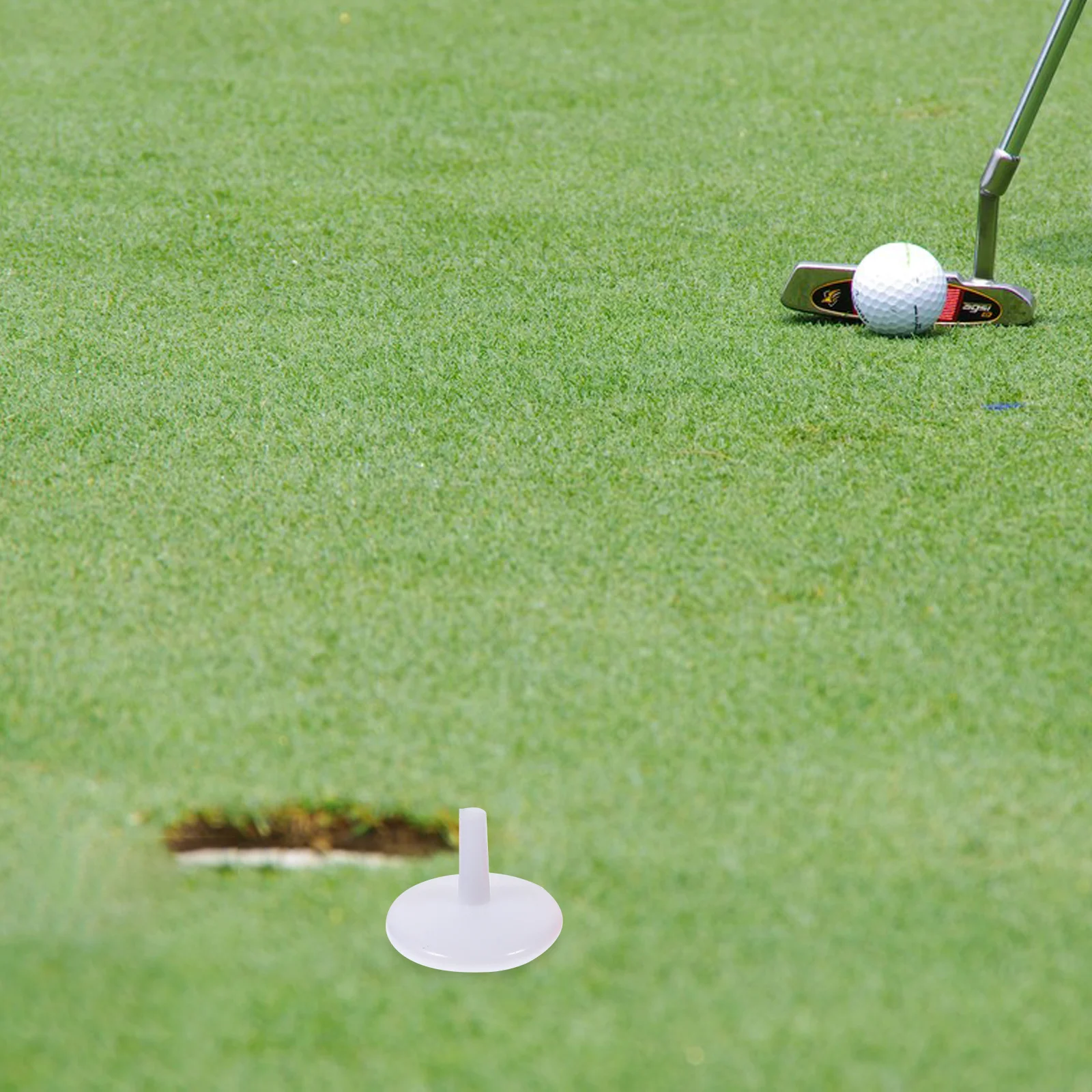 

50pcs Golf Ball Markers Plastic Round 0.71 Inch Durable Assorted Color Accessories for Golf Training Tools Dime Size Cap