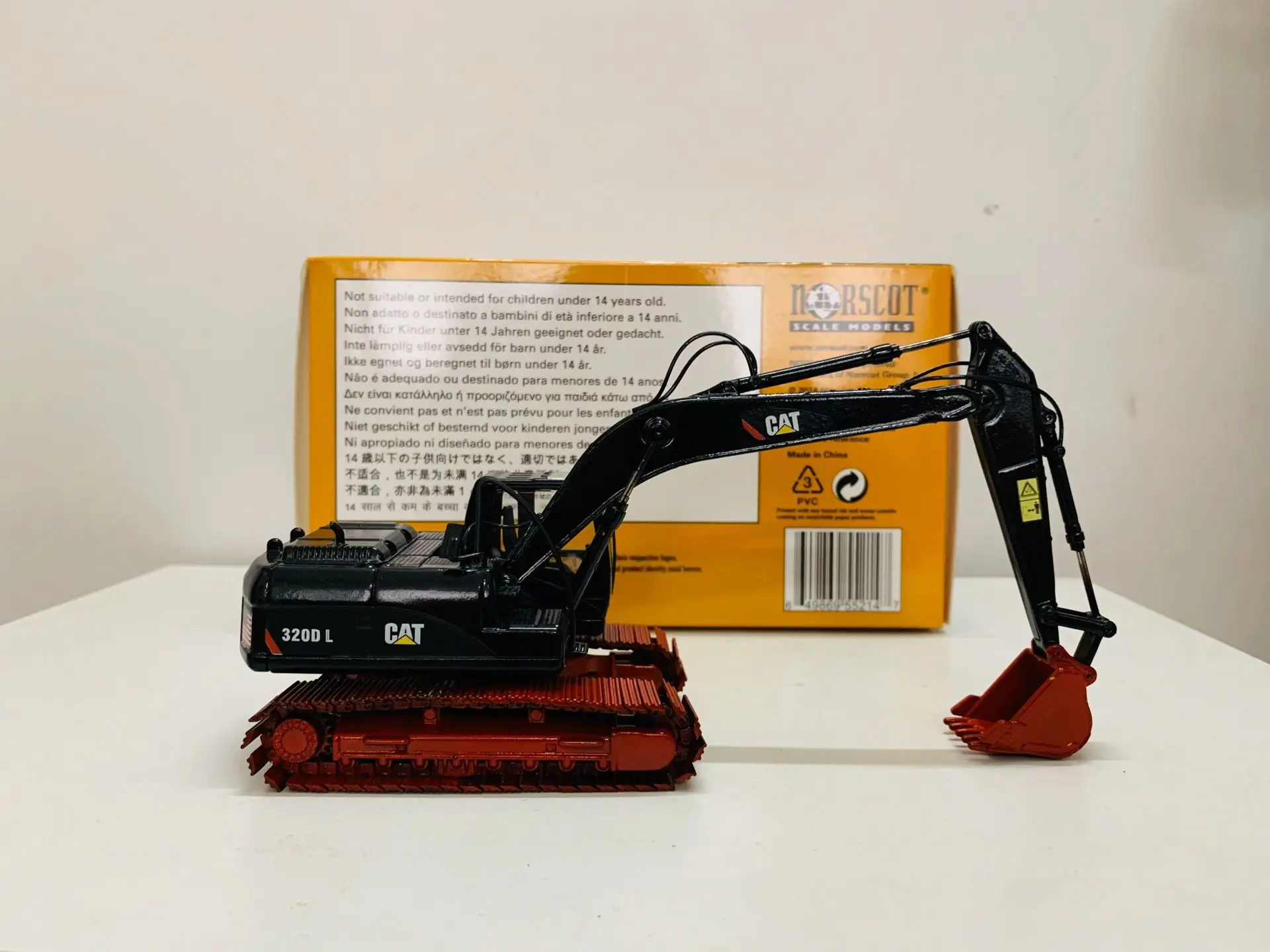 320D L Hydraulic Excavator Black 1/50 Scale Die-Cast Model