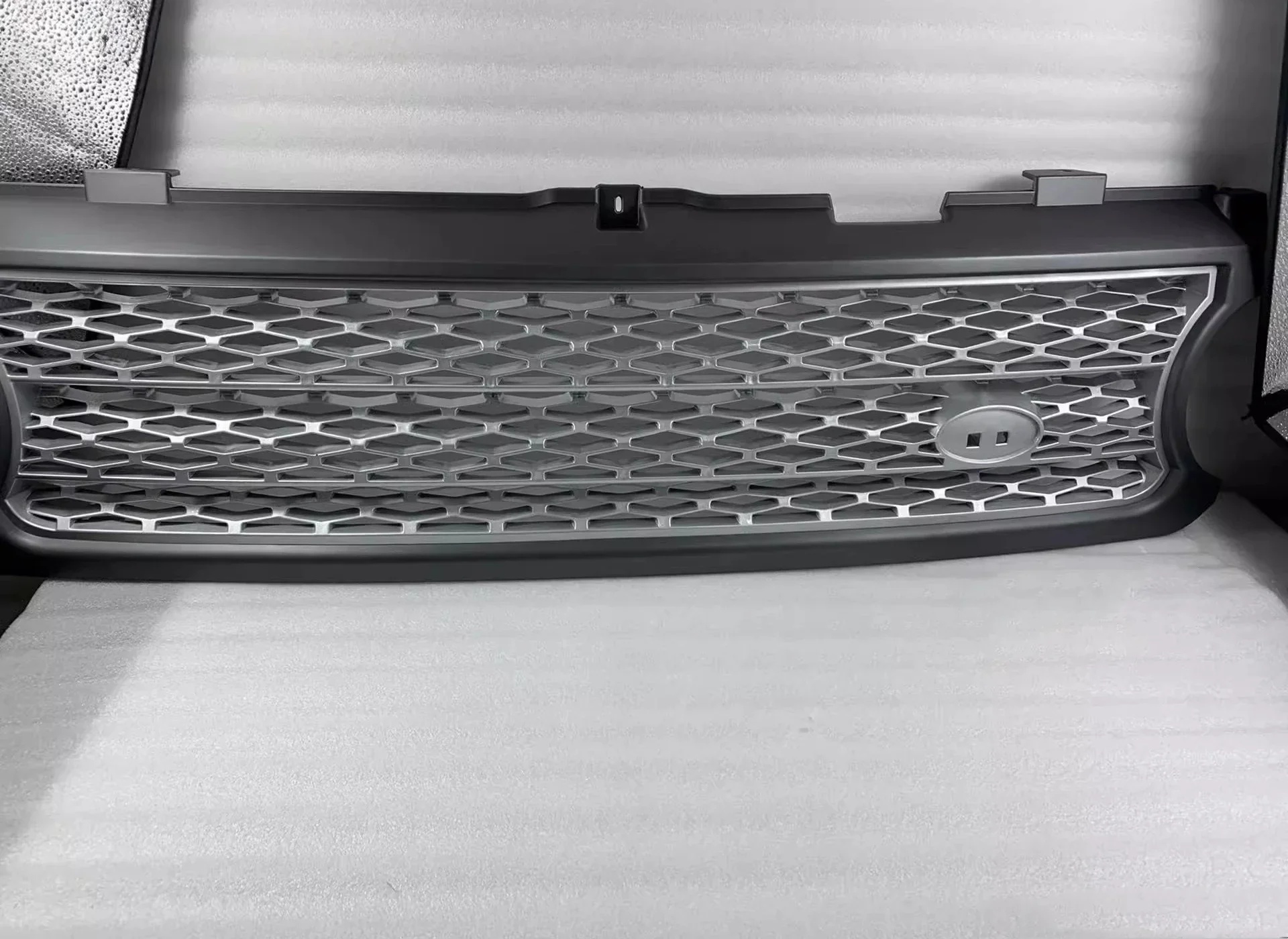 New Style Front Grille Radiator Grid for Land Range Rover 2007-2008 Modified Grill Mask Body Kit Auto Accessories