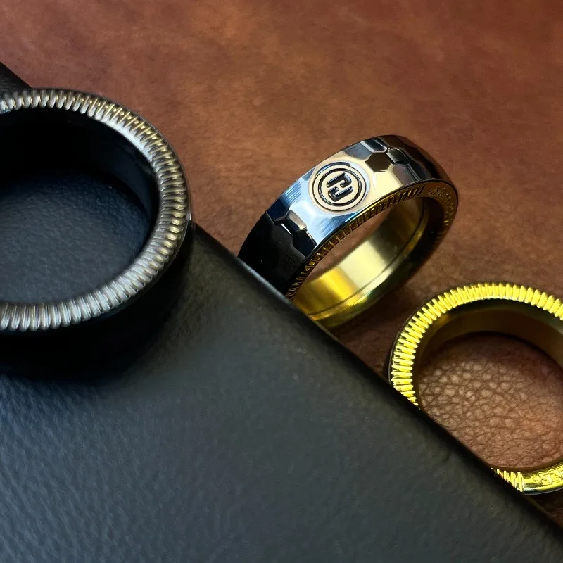 Giocattolo da tavolo di decompressione dell'anello del dito del segmento del cricchetto del metallo dell'anello del giocatore Haloo Edc Lu