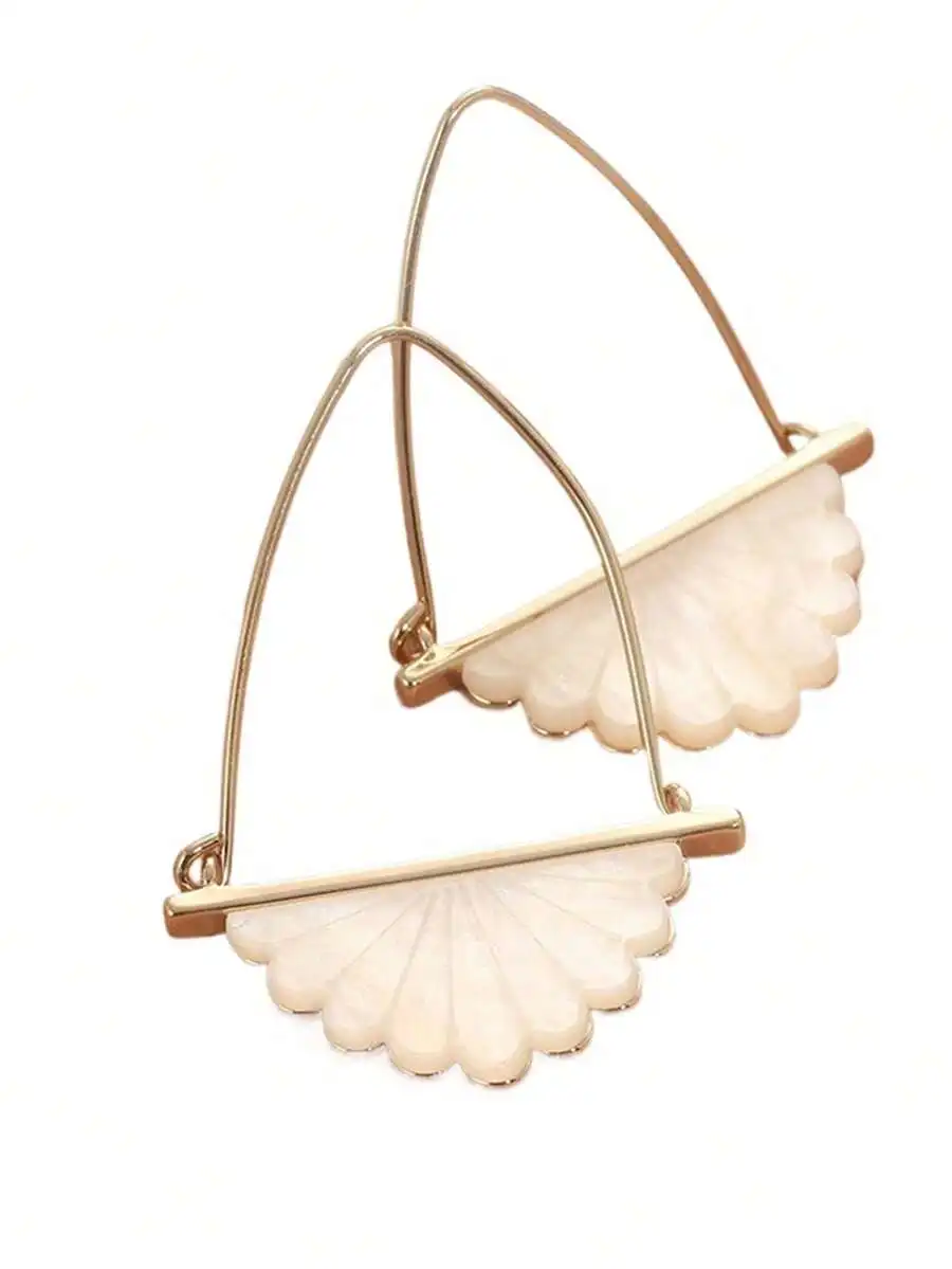 

Bohemian Style Fan Shape Dangle Earrings For Women Daily Wear Gift