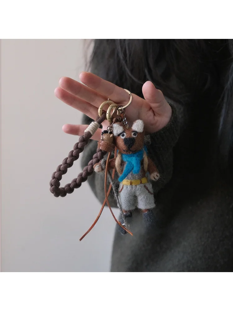 手作りオリジナル山熊ウールフェルトバッグチャーム女性の高級感バックパック携帯電話ロープ吊り下げ装飾