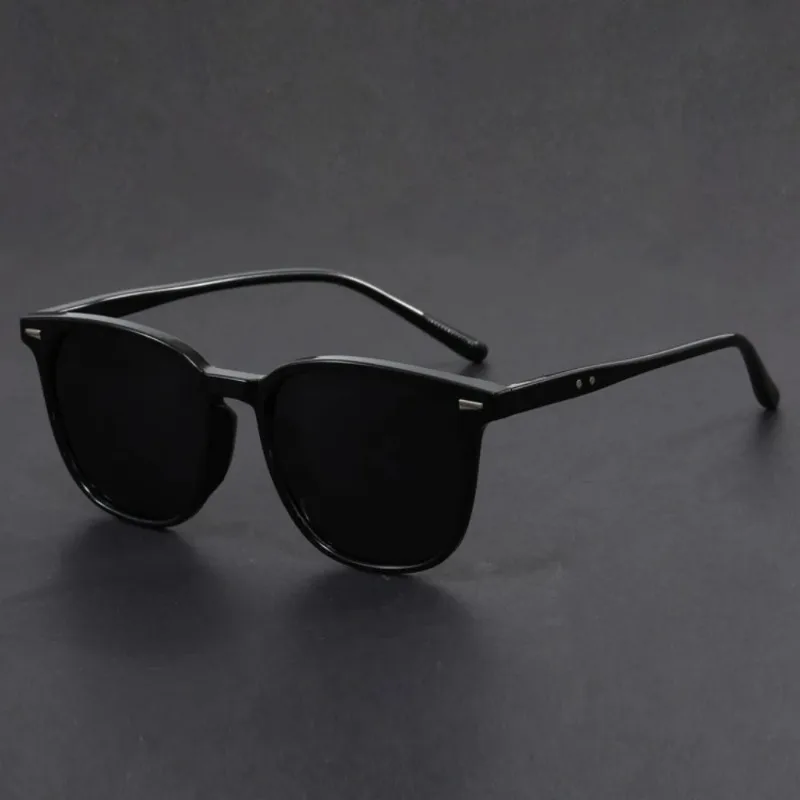 1/4pcs New Male And Female Ultralight Square Sunglasses Driving Fishing UV Beach Fashion Sun Glasses UV400 Eyewear view 2