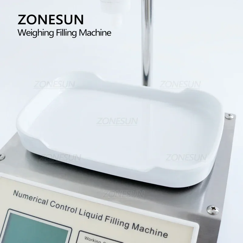 ZONESUN ZS-DP611W 半自動ジュースミルク酢水ボトル計量および充填機
