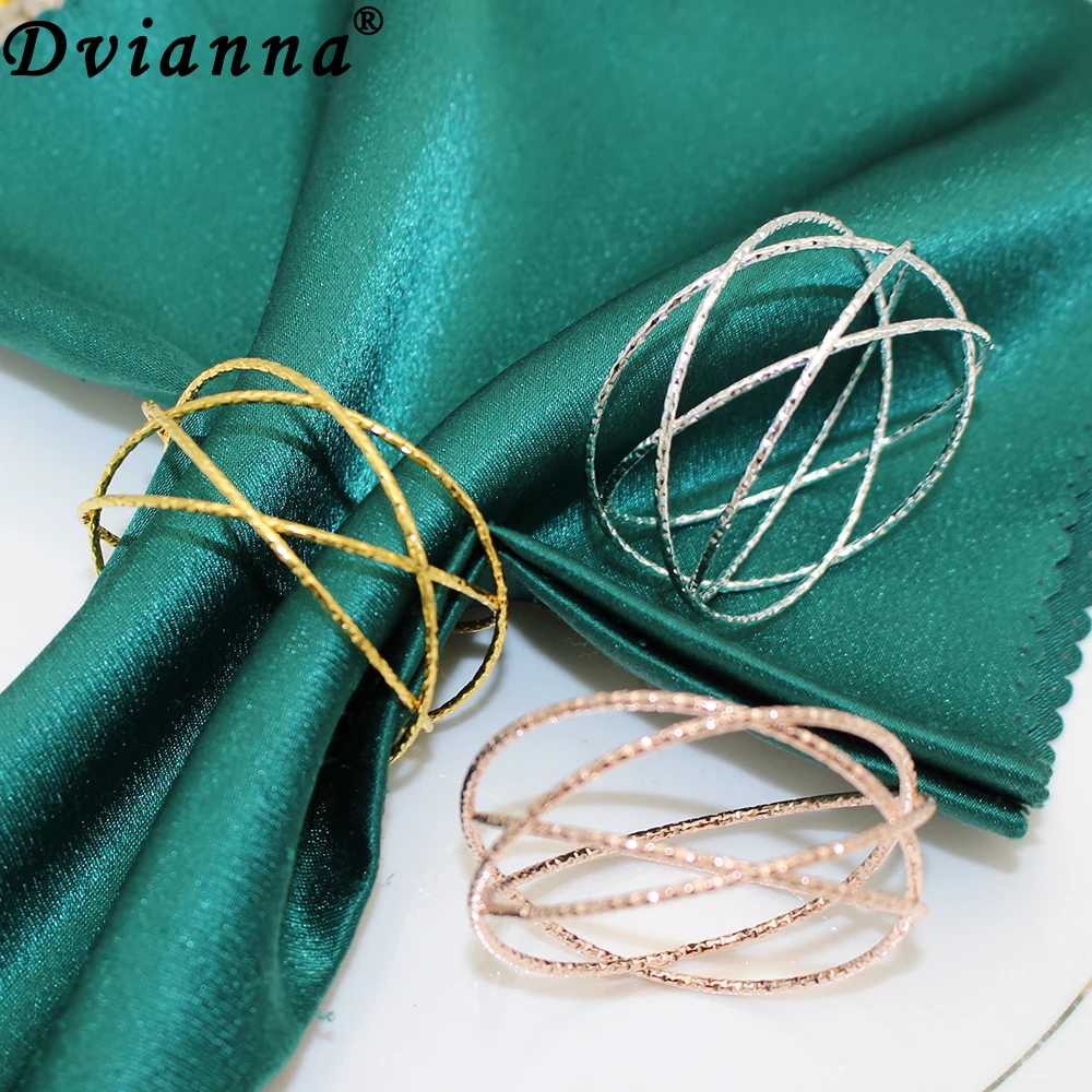 

12Pcs Christmas Napkin Rings Gold Napkin Holder Round Metal Xmas Napkin Buckle for Holiday Party Dinner Wedding Dining Table Dec