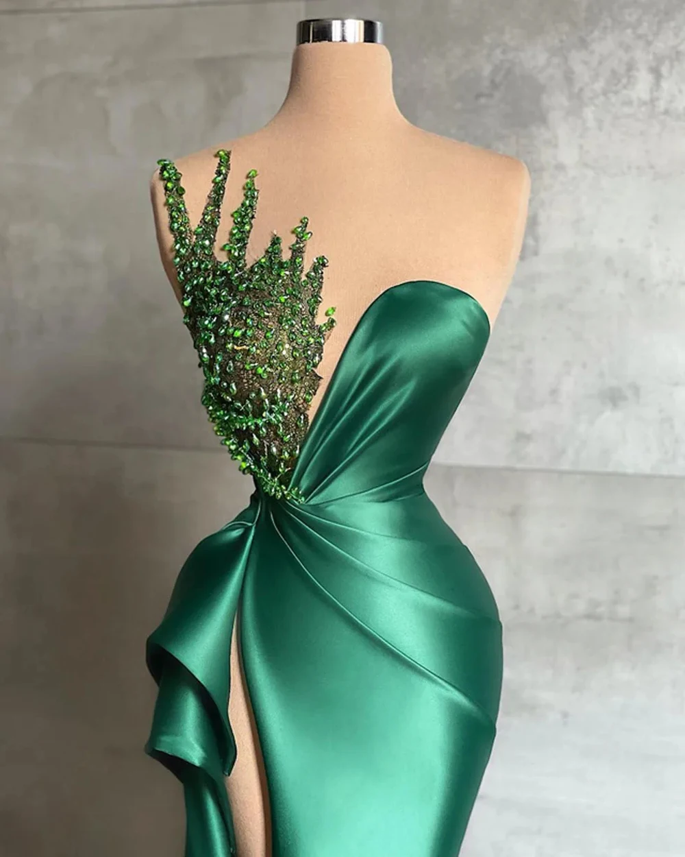 Green Luxury Elegant Evening Dresses Strapless Mermaid Satin Crystal Pleat Sexy High Slit Formal Party Prom Gown Vestido De Gala