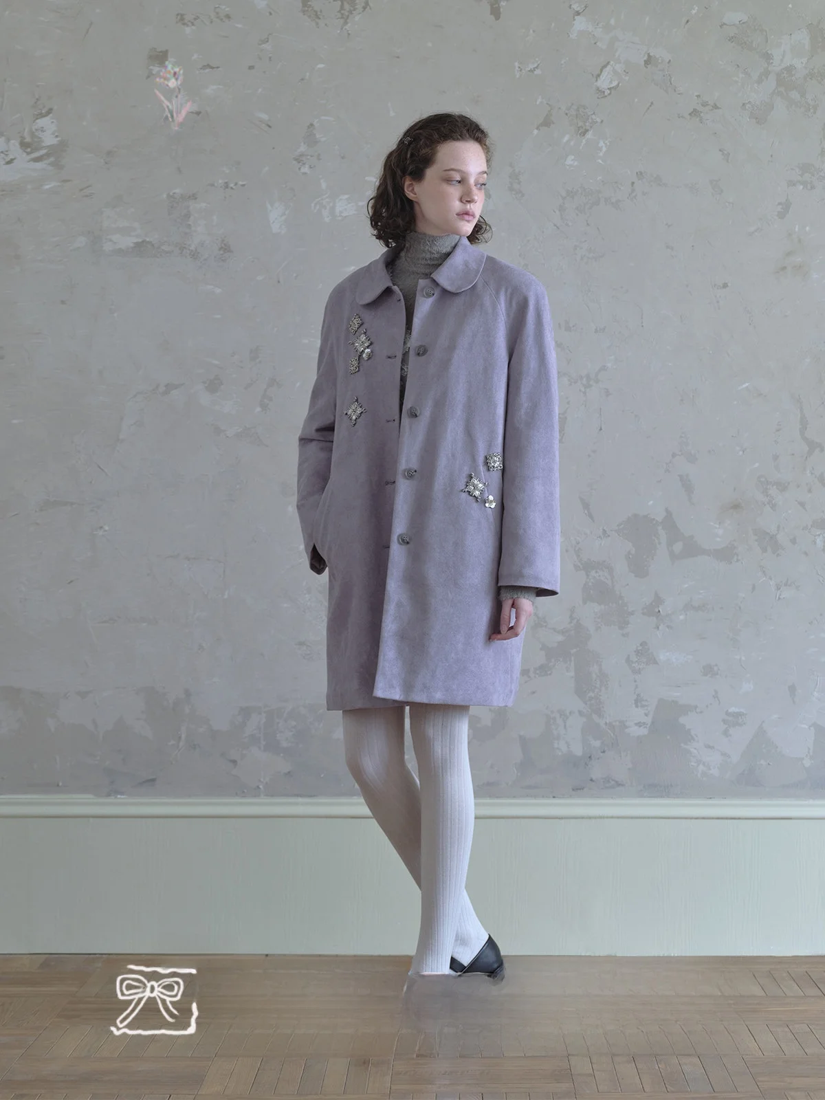 

Оригинальный дизайн SA: Фиолетовая замшевая куртка ручной работы со стразами, средней длины, из хлопка, женская модная коллекция Весна 2024