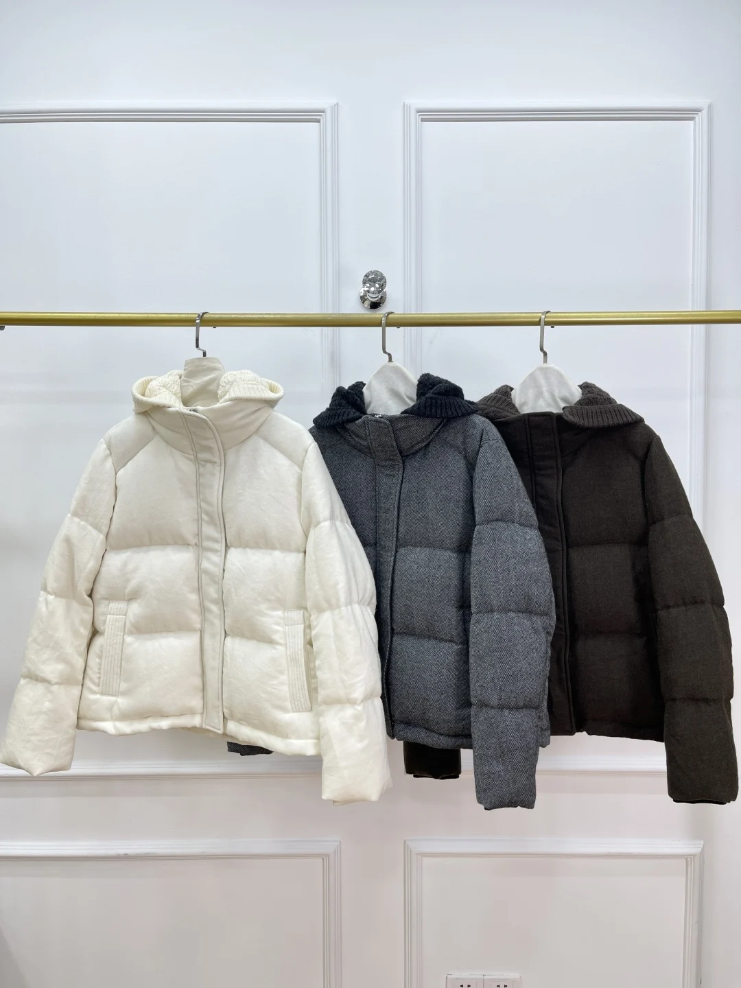 

Winter Women's 100% Wool Hooded Coat Long Sleeve 3-Color Loose Female Down Jacket
